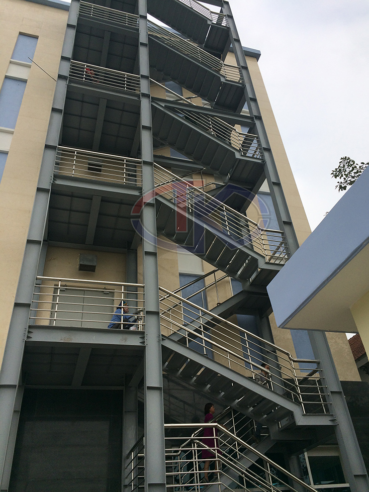 Lắp đặt lan can cầu thang Inox 304 Inox 201 tại Hải Phòng