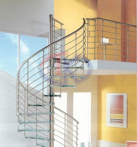 Lan can, tay vịn cầu thang inox - xu hướng thiết kế mới của ngôi nhà hiện đại